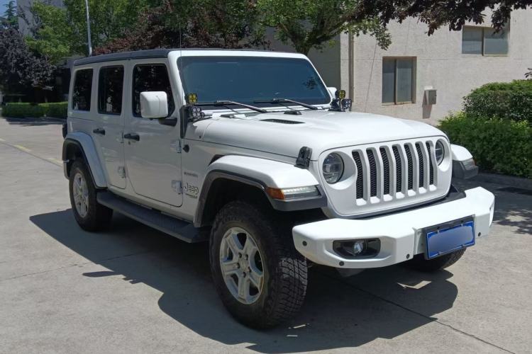 Used Jeep Wrangler 2021 2.0T Sahara Four-Door Edition Exterior 2