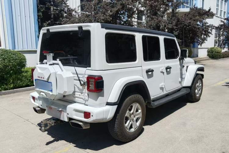 Used Jeep Wrangler 2021 2.0T Sahara Four-Door Edition Exterior 5