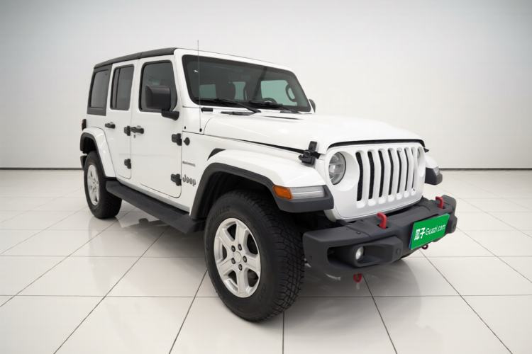 Used Jeep Wrangler 2021 2.0T Sahara Four-Door Edition Front Right 45 Deg