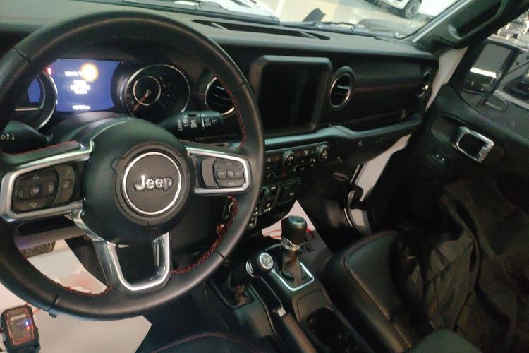 Used Jeep Wrangler 2021 2.0T Robin Hood two-door version Interior 2