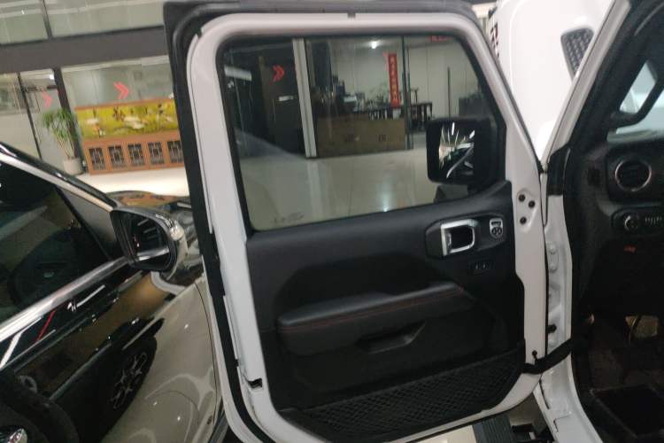 Used Jeep Wrangler 2021 2.0T Robin Hood two-door version Interior 7