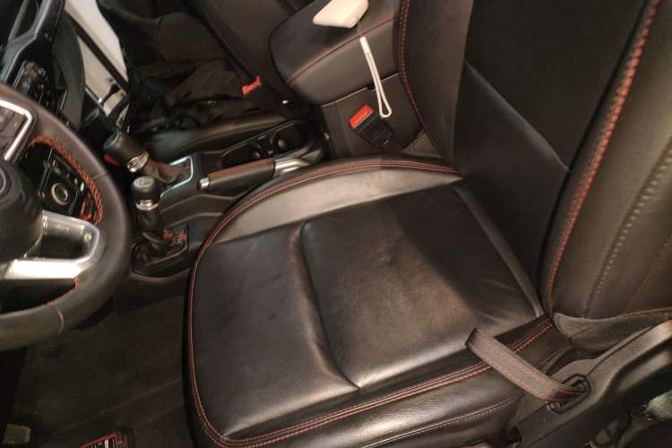 Used Jeep Wrangler 2021 2.0T Robin Hood two-door version Left Front Seat