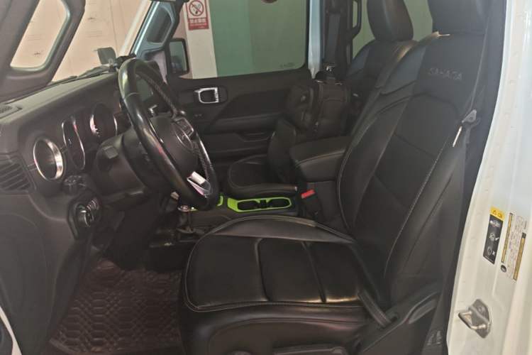 Used Jeep Wrangler 2021 2.0T Sahara Four-Door Edition Left Front Seat