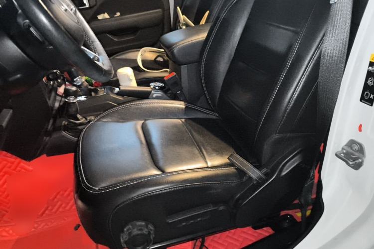 Used Jeep Wrangler 2021 2.0T Sahara Four-Door Edition Left Front Seat