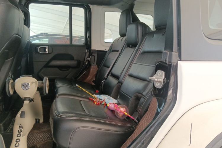 Used Jeep Wrangler 2021 2.0T Sahara Four-Door Edition Left Rear Seat