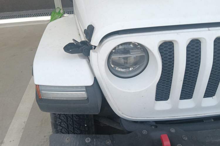 Used Jeep Wrangler 2021 2.0T Sahara Four-Door Edition Right Front Headlight