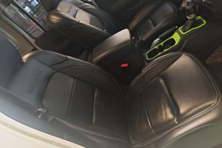 Used Jeep Wrangler 2021 2.0T Sahara Four-Door Edition Right Front Seat