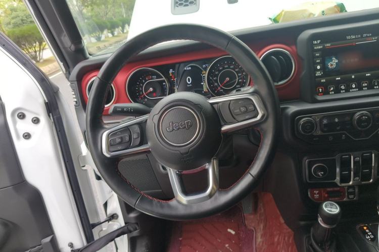 Used Jeep Wrangler 2021 2.0T Robin Hood Four-Door Edition Steering Wheel