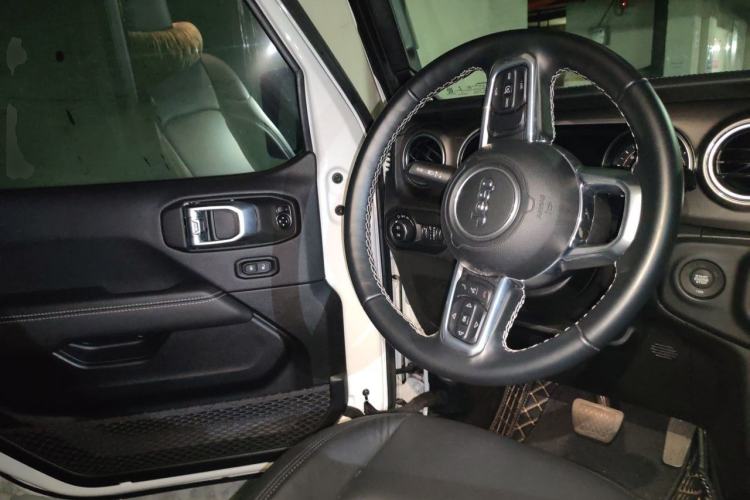 Used Jeep Wrangler 2021 2.0T Sahara Two-Door Edition Steering Wheel
