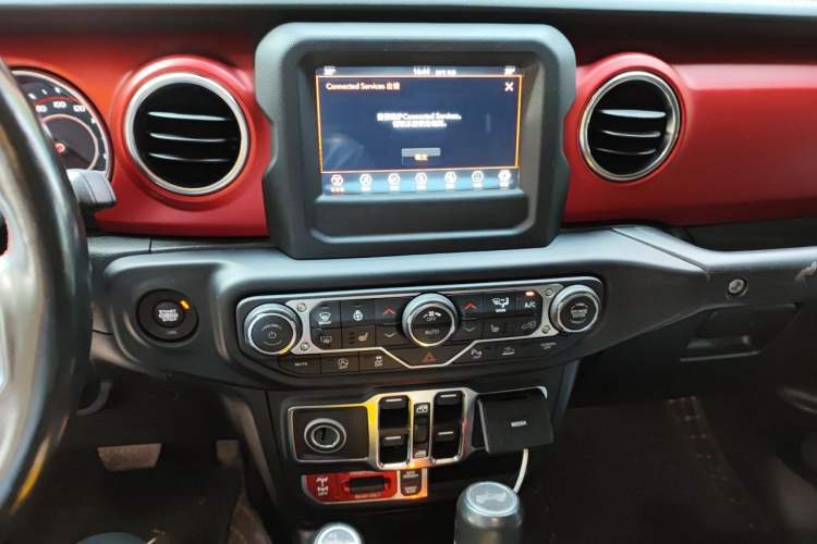Used Jeep Wrangler 2021 2.0T Automatic Four-Door Hardtop Rubicon European Version Audio And AC Panel