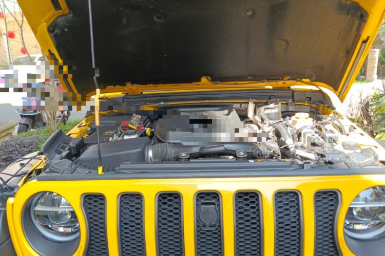 Used Jeep Wrangler 2021 2.0T Robin Hood two-door version Engine Bay
