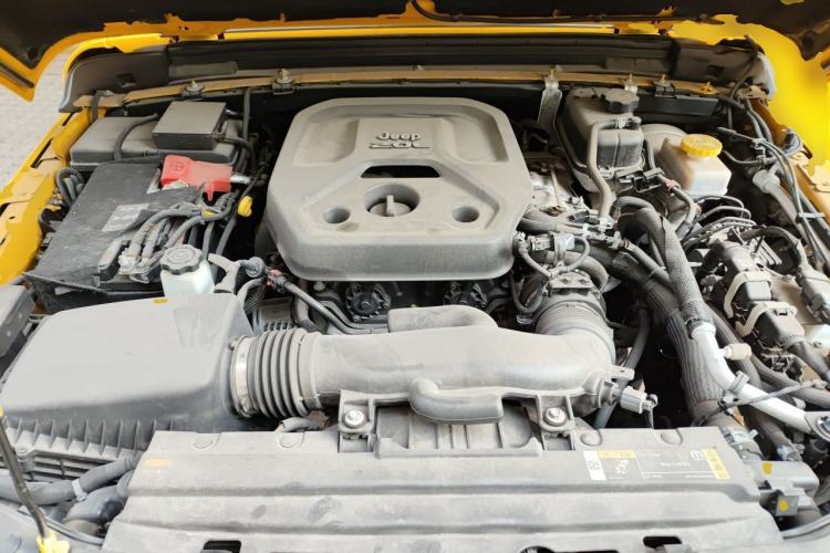 Used Jeep Wrangler 2021 2.0T Automatic Four-Door Hardtop Rubicon European Version Engine Bay