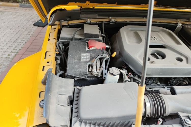 Used Jeep Wrangler 2021 2.0T Automatic Four-Door Hardtop Rubicon European Version Engine Bay Right