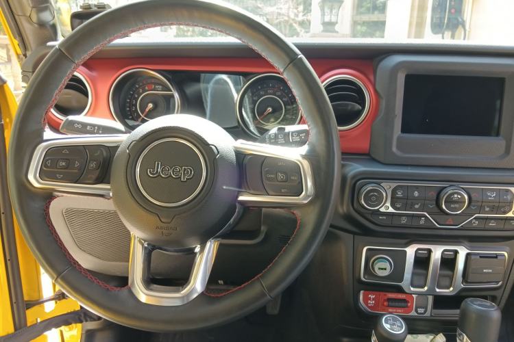 Used Jeep Wrangler 2021 2.0T Robin Hood two-door version Steering Wheel