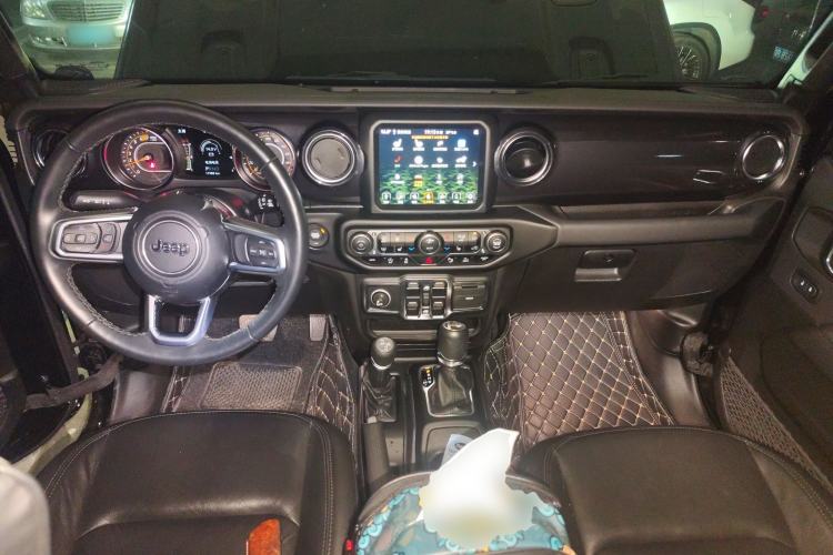 Used Jeep Wrangler 2022 2.0T High Altitude Four-Door Edition Center Console