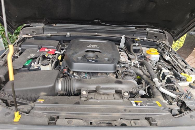 Used Jeep Wrangler 2022 2.0T High Altitude Four-Door Edition Engine Bay
