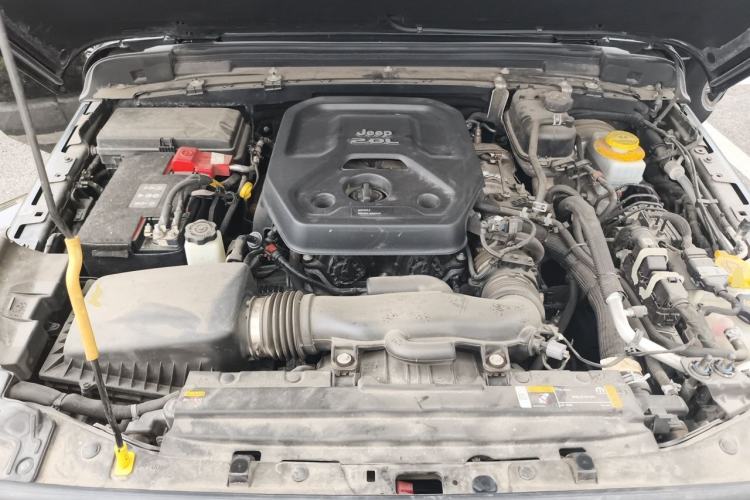 Used Jeep Wrangler 2022 2.0T High Altitude Four-Door Edition Engine Bay