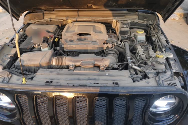 Used Jeep Wrangler 2022 2.0T High Altitude Four-Door Edition Engine Bay