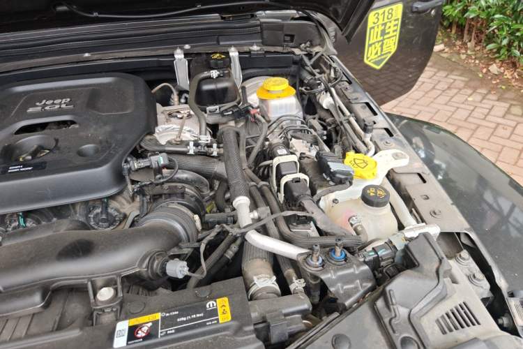 Used Jeep Wrangler 2022 2.0T High Altitude Four-Door Edition Engine Bay Left
