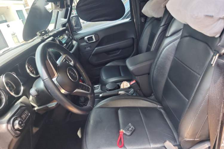 Used Jeep Wrangler 2022 2.0T High Altitude Four-Door Edition Left Front Seat