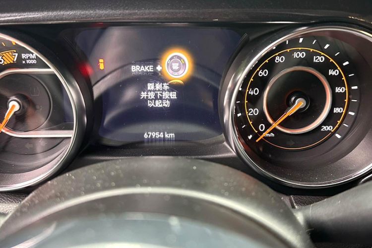 Used Jeep Wrangler 2022 2.0T High Altitude Four-Door Edition Odometer Close Up
