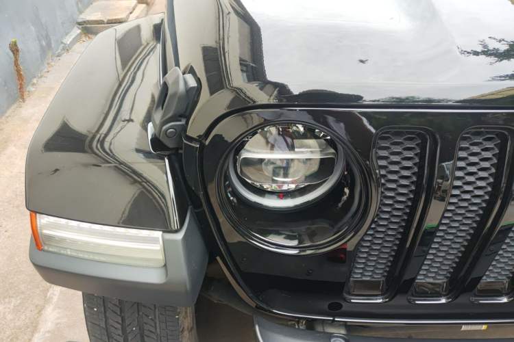 Used Jeep Wrangler 2022 2.0T High Altitude Four-Door Edition Right Front Headlight