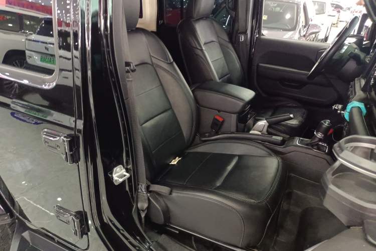 Used Jeep Wrangler 2022 2.0T High Altitude Four-Door Edition Right Front Seat