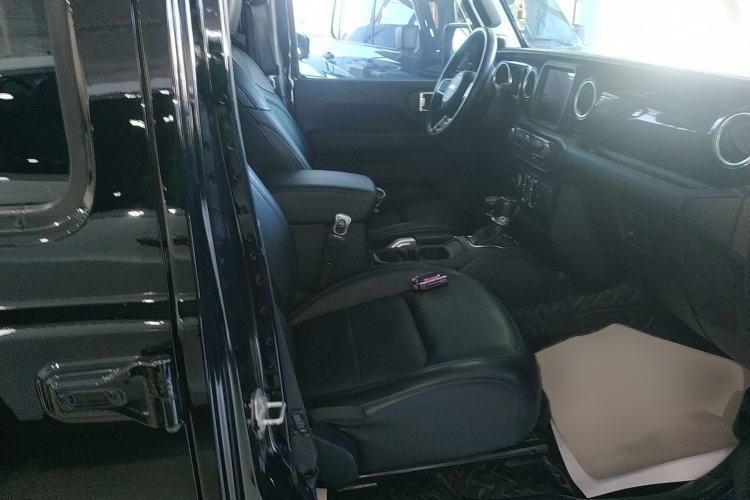 Used Jeep Wrangler 2022 2.0T High Altitude Four-Door Edition Right Front Seat