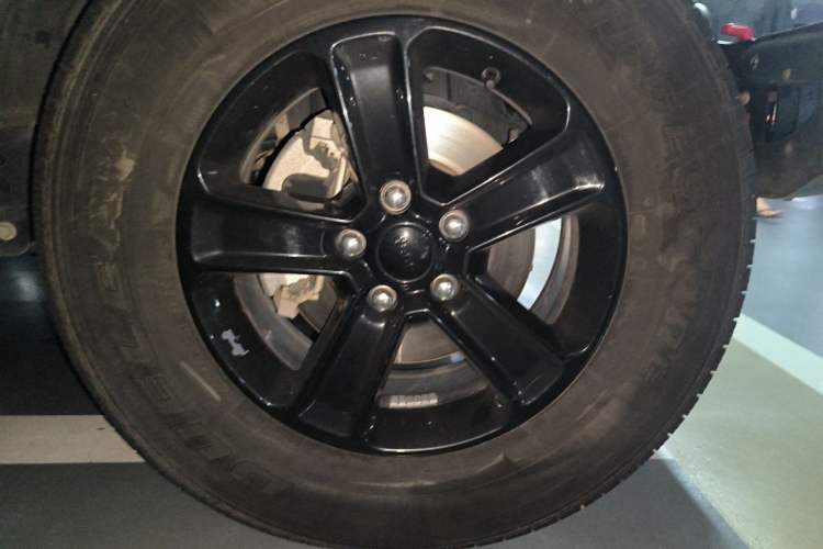 Used Jeep Wrangler 2022 2.0T High Altitude Four-Door Edition Right Front Wheel Hub
