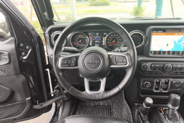 Used Jeep Wrangler 2022 2.0T High Altitude Four-Door Edition Steering Wheel