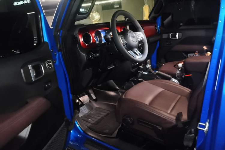 Used Jeep Wrangler 2022 2.0T High Altitude Four-Door Edition Driver Seat