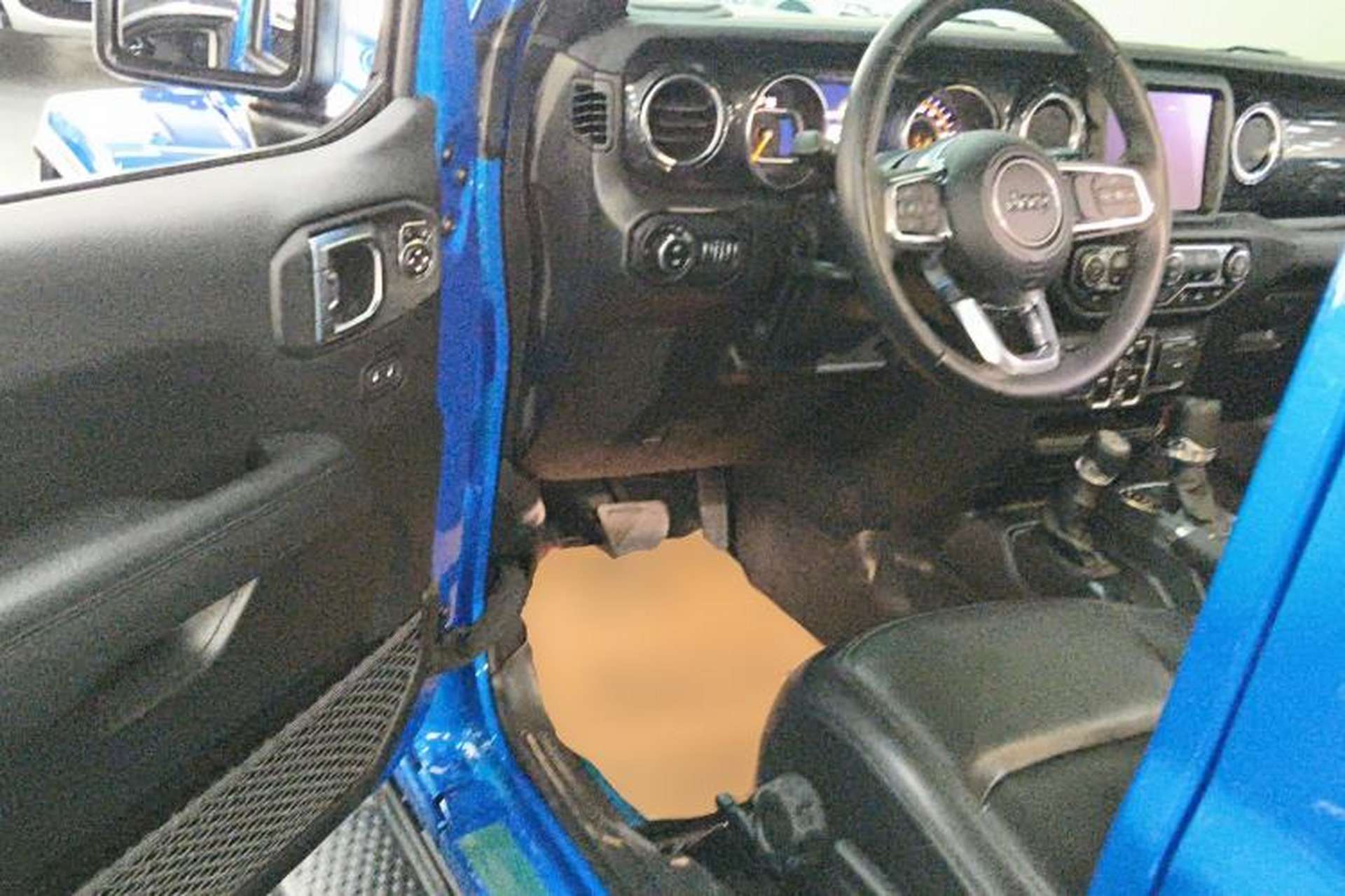 Used Jeep Wrangler 2022 2.0T High Altitude Four-Door Edition Driver Seat
