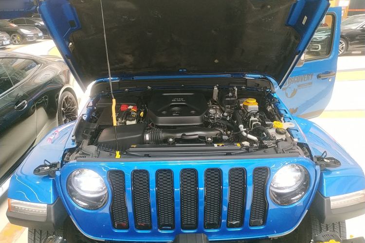 Used Jeep Wrangler 2022 2.0T High Altitude Four-Door Edition Engine Bay