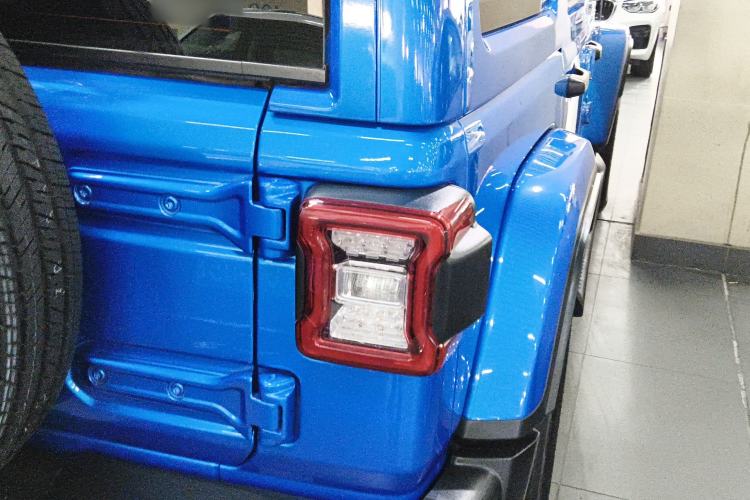 Used Jeep Wrangler 2022 2.0T High Altitude Four-Door Edition Exterior 2