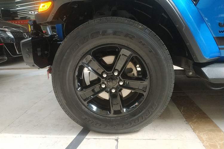 Used Jeep Wrangler 2022 2.0T High Altitude Four-Door Edition Exterior 4