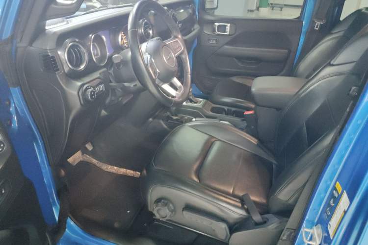 Used Jeep Wrangler 2022 2.0T High Altitude Four-Door Edition Interior 1