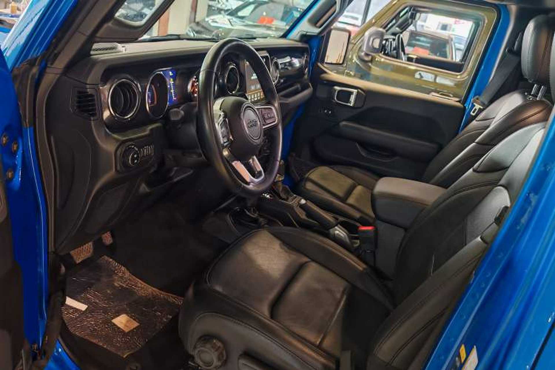 Used Jeep Wrangler 2022 2.0T High Altitude Four-Door Edition Interior 1