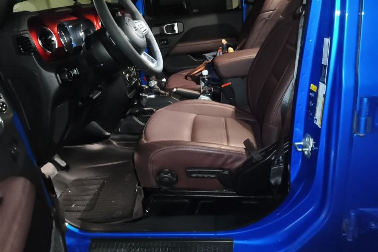 Used Jeep Wrangler 2022 2.0T High Altitude Four-Door Edition Left Front Seat