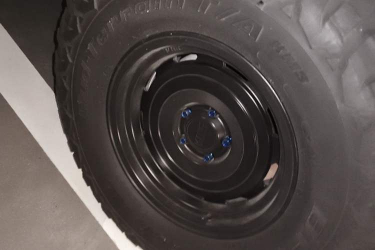 Used Jeep Wrangler 2022 2.0T High Altitude Four-Door Edition Right Front Wheel Hub