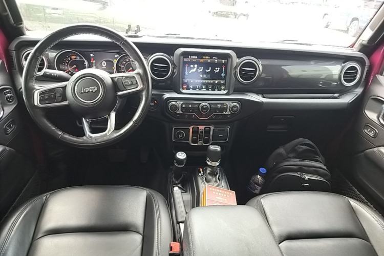 Used Jeep Wrangler 2022 2.0T High Altitude Bahamas Sand Pink Special Edition Center Console