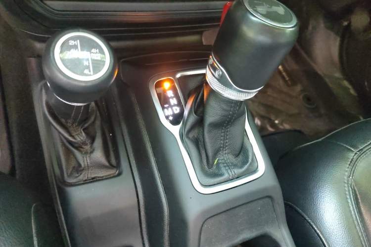 Used Jeep Wrangler  Gear Lever