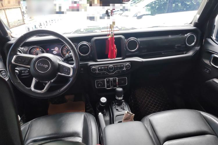 Used Jeep Wrangler 2022 2.0T High Altitude Four-Door Edition Center Console
