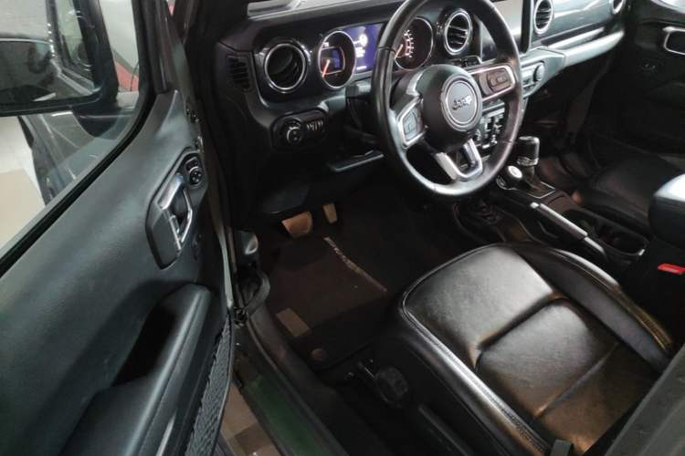 Used Jeep Wrangler 2022 2.0T High Altitude Four-Door Edition Driver Seat