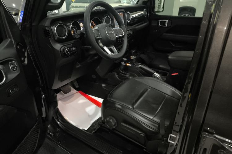 Used Jeep Wrangler 2022 2.0T High Altitude Four-Door Edition Driver Seat