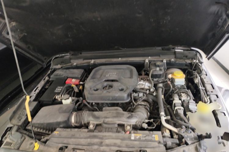 Used Jeep Wrangler 2022 2.0T High Altitude Four-Door Edition Engine Bay