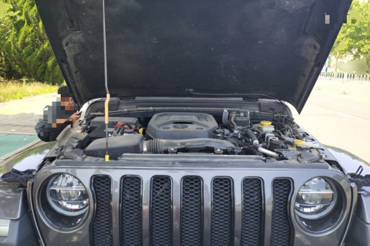 Used Jeep Wrangler 2022 2.0T High Altitude Four-Door Edition Engine Bay