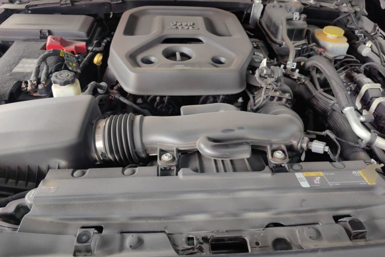 Used Jeep Wrangler 2022 2.0T High Altitude Four-Door Edition Engine Bay