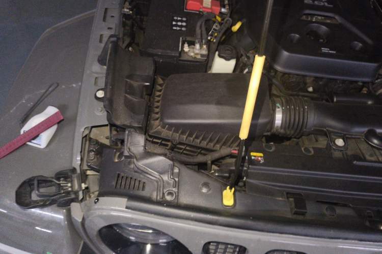 Used Jeep Wrangler 2022 2.0T High Altitude Four-Door Edition Engine Bay Right