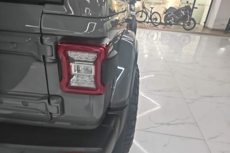 Used Jeep Wrangler 2022 2.0T High Altitude Four-Door Edition Exterior 3