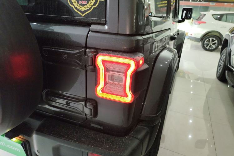 Used Jeep Wrangler 2022 2.0T High Altitude Four-Door Edition Exterior 3